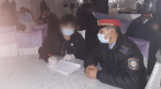 Пышную свадьбу остановили полицейские в Туркестане