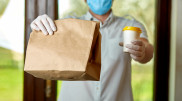 Названы запрещенные и рекомендованные при коронавирусе продукты