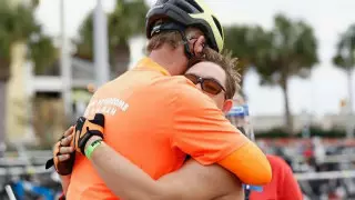 Человек с синдромом Дауна впервые финишировал на Ironman