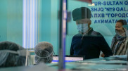 Сколько казахстанцев вакцинируют от COVID-19 бесплатно