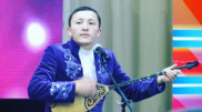 "Аядай бөлмеде тығылып отыру қиын". Пандемия дәстүрлі әншілерге қалай әсер етті?