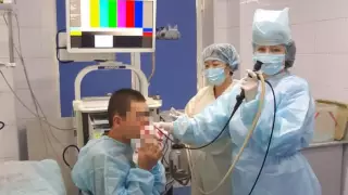 Иголки, скрепки, волосы. Что врачи находят в телах людей