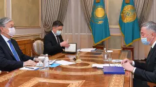 Токаеву рассказали о ценах в аэропортах