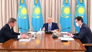 Назарбаев: Экономика Казахстана будет находиться под большим давлением