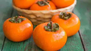 Любовь мальчика к хурме обернулась "деревянным" комком в желудке