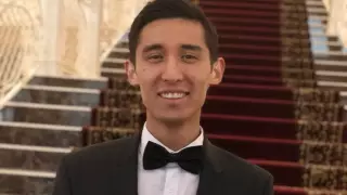 "Жұмыс істемесек те, жалақы төленді". Пандемия сауда үйлерінің жұмысшыларына қалай әсер етті?