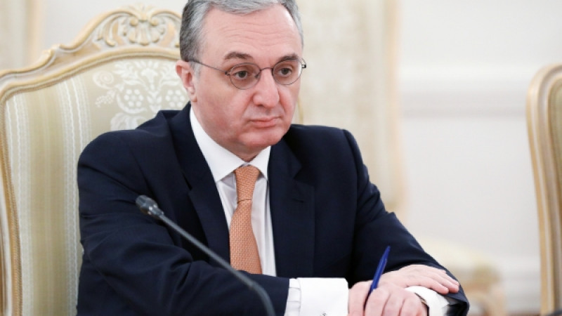 Министр иностранных дел Армении Зограб Мнацаканян / РИА Новости