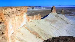 В Акорде объяснили поручение Токаева по строительству в урочище Бозжыра
