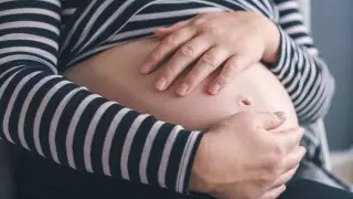 Появились новые подробности в истории с девушкой, "родившей от отца"