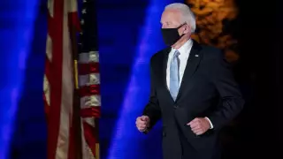 Байден рассматривает вариант подачи иска к администрации Трампа