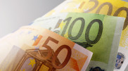Для чего Казахстан занимает 1,5 миллиарда евро, объяснили в Минфине