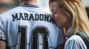 "Прощай, бог футбола!" Мир оплакивает смерть Марадоны