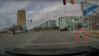 Несколько недавно установленных громкоговорителей упали в Актау