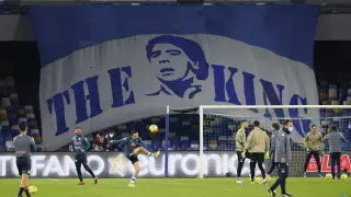 Стадион "Наполи" переименовали в честь Диего Марадоны