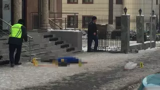 Алматинку убило сосулькой: промышленный альпинист рассказал подробности