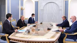 Назарбаев встретился с Чакрабарти