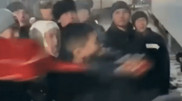 Парня, разбившего гитару о вагон, наказали в Атырау