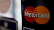 Mastercard и Visa запретили расплачиваться своими картами на Pornhub