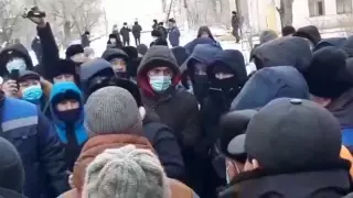 В Сети распространяется видео забастовки в Жезказгане