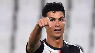 Роналду, Месси и Левандовский претендуют на звание "Лучшего игрока года"