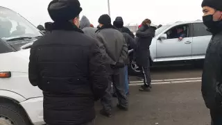 Крупную магистраль пытались перекрыть алматинцы, отключенные от электричества