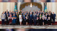 Токаев наградил Мамина и Баталова