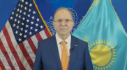 Американский посол спел песню на казахском