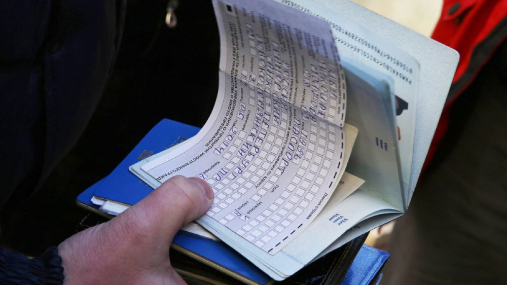 Казахстанцев освободили от регистрации в России до марта