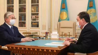 Мамин рассказал Токаеву о ситуации с коронавирусом