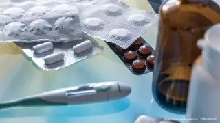 Цены на антиковидные лекарства пообещали снизить в Казахстане