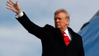 Трамп пообещал вернуться в Вашингтон после утверждения итогов выборов