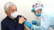"Ложную" вакцинацию Сапарбаева обсуждают в Сети