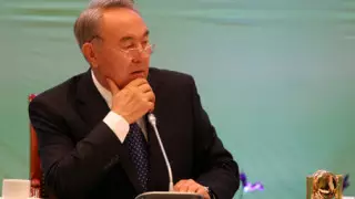 Назарбаев подписал поправки в закон о повышении пенсий в 2011 году