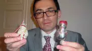Генконсул Франции в Алматы собрал коллекцию советских елочных игрушек