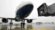 В аэропорту Алматы началась посадка пассажиров американского DC-10