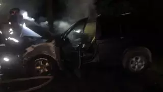Легковушка сгорела в новогоднюю ночь в Павлодаре
