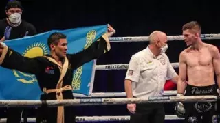Казахстанца с титулом от WBC признали лучшим иностранным боксером 2020 года