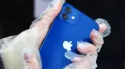Apple выпустит складную версию iPhone - источник