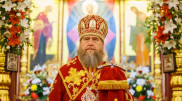 Митрополит Астанайский поздравил с Рождеством труппу и коллектив театра имени Сац