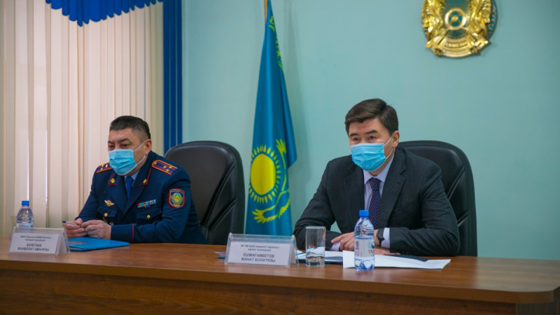 Джанболат Калетаев слева. Фото пресс-службы КУИС