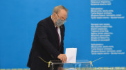 Нурсултан Назарбаев проголосовал на выборах