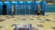Пьяный житель Мангистау разбил крышку урны во время выборов