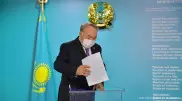 Назарбаев проголосовал на выборах депутатов от АНК