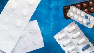 Перечислены противопоказанные при COVID-19 лекарства