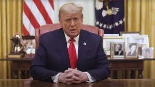 Трамп записал видеообращение, но проигнорировал импичмент