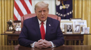 Трамп записал видеообращение, но проигнорировал импичмент