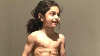 Восьмилетний иранец поразил Месси своей техникой