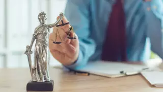 Эксперт высказался о поправках в закон об юрпомощи