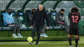 Зинедин Зидан заразился коронавирусом