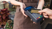 ИП с онлайн-кассами и POS-терминалами могут освободить от отчетности